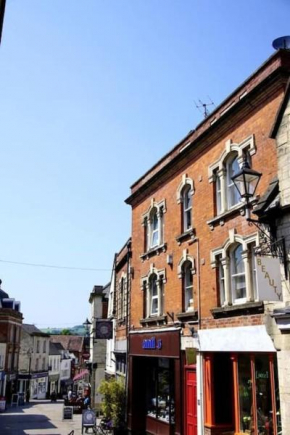 High Street Stroud Cosy Hideaway